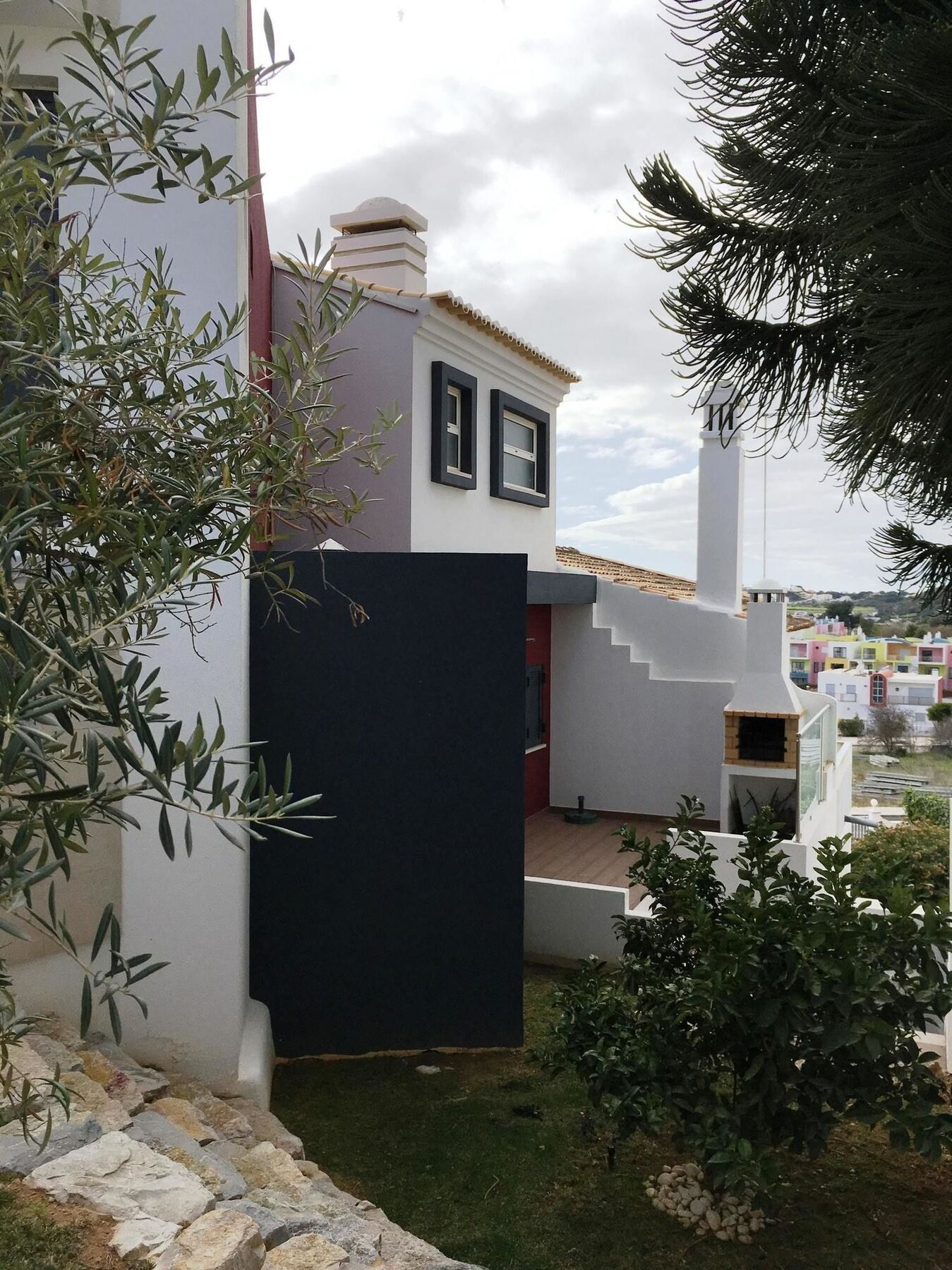 With 4 Bedrooms In Portugal With Wonderful Sea View Villa *